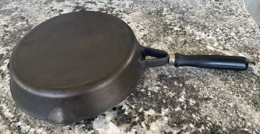 Cast Iron Pan Bottom After Cleaning, Repair and Seasoning