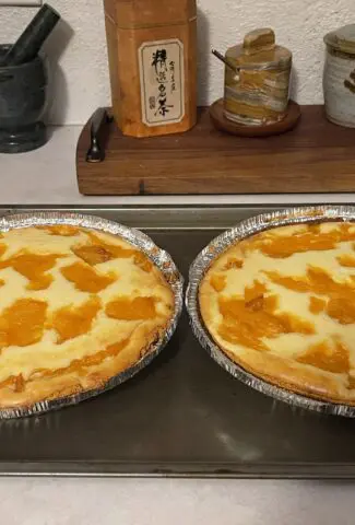 Mango Swirl Cheesecake in 6oz Pre-Made Graham Cracker Crusts